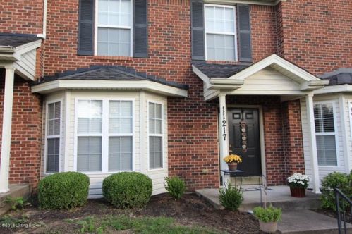 11217 Sandwood Pl, Louisville, KY 40272-5302