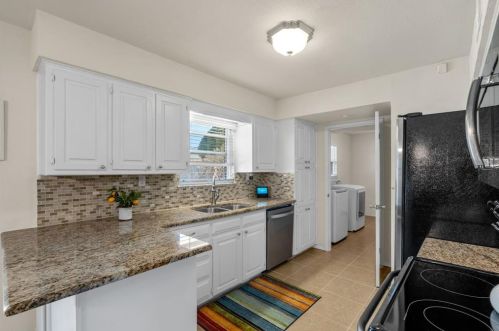 1917 Maxwell Dr, Lewisville TX  75077-7520 exterior