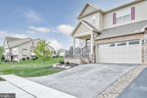 119 Crest Vw, Carlisle, PA 17013-9624