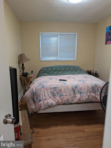 811 Shaw Ave, Lansdale PA  19446-2335 exterior