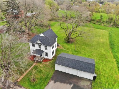 322 Ridgewood Rd, Middletown CT  06457-1949 exterior