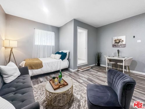 2944 Ronald St, Riverside CA  92506-4150 exterior