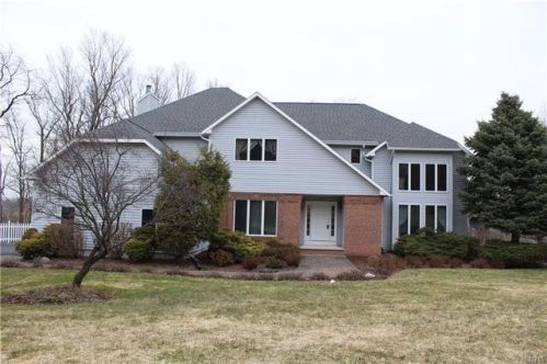 7317 Dartmoor Xing, Fville NY  13066-2478 exterior