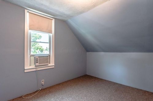 302 Calhoun St, Mount Vernon OH  43050-2012 exterior