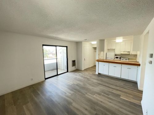 320 Stonegate Cir, San Jose, CA 95110-3533