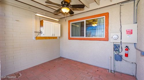 222 Cactus Loop, Green Valley AZ 85614-3113 exterior