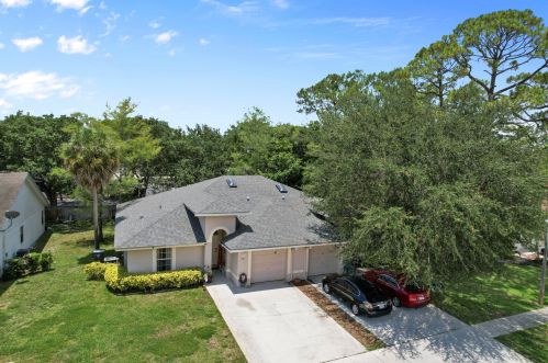 1079 Mulberry Pl, West Palm Beach, FL 33414-8565