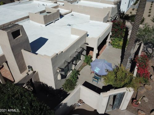 5028 Scottsdale Rd, Scottsdale AZ 85254-5161 exterior