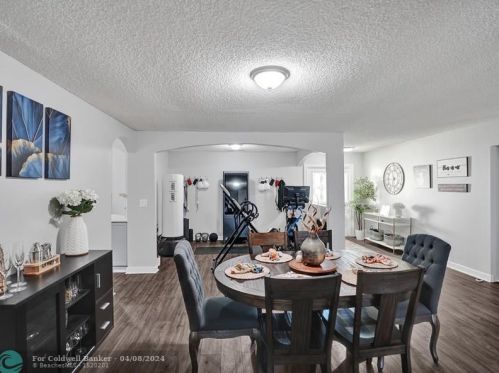 21199 Escondido Way, Boca Raton FL  33433-2507 exterior