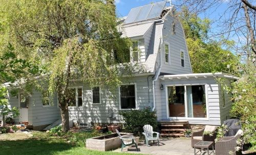 9 Roseland Rd, Worcester, MA 01609-1548