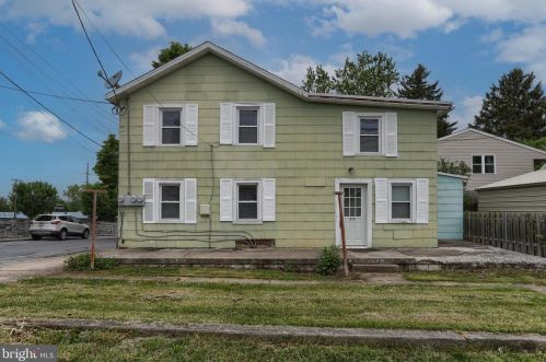 23 Rosanna St, Hummelstown PA  17036-1521 exterior