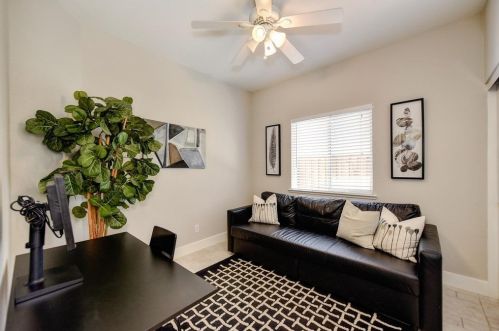 392 Illsley Way, Folsom CA  95630-8427 exterior