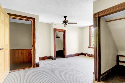 26-13 9th St, Long Island City NY  11102-3935 exterior