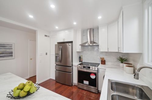 667 Skyline Dr, Daly City CA  94015-4622 exterior