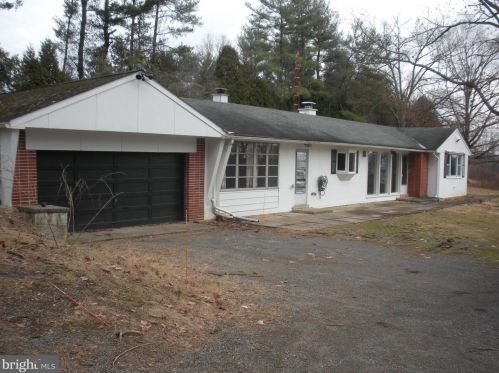 4834 Blue Church Rd, Coopersburg, PA 18036-9504