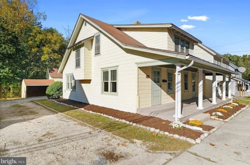 513 4th St, Laurel, DE 19956-1506
