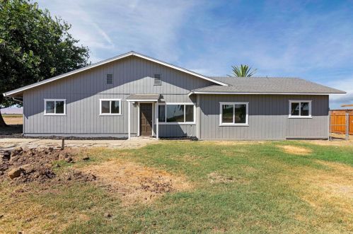 2643 Villa Manucha Rd, Newman, CA 95360-9742