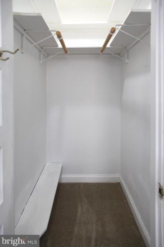 1102 Euclid St, Washington DC 20009-5328 exterior