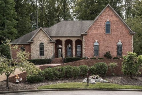1324 Weeping Cherry Ln, Hermitage, TN 37076-5718