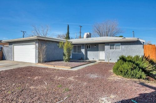 45581 Foxton Ave, Lancaster, CA 93535-1810