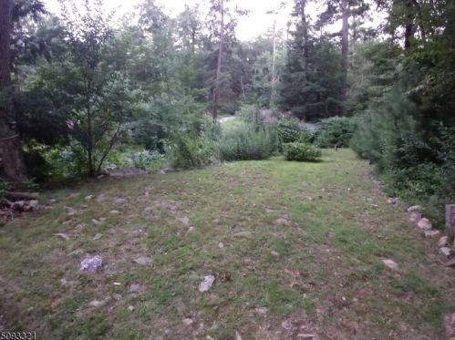 59 Pinecrest Trl, West Milford Lakes NJ  exterior