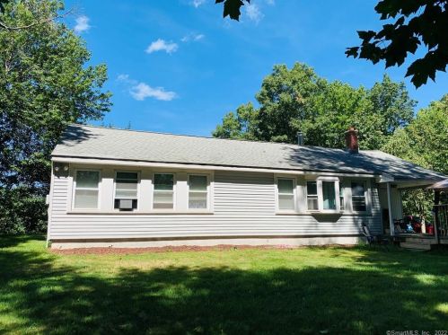 687 Bound Line Rd, Waterbury CT  06716-1542 exterior