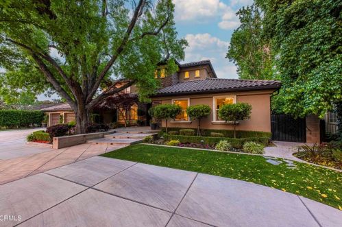 840 Fairway Dr, Bakersfield CA 93309-2416 exterior