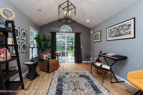 205 Skyline Dr, Lakewood NJ  08701-5740 exterior