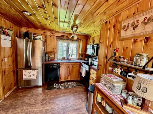 198 Piper Hill Rd, Columbia, NH 03576-3163