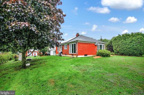 1919 Baltimore Pike, Hanover PA 17331-9603 exterior