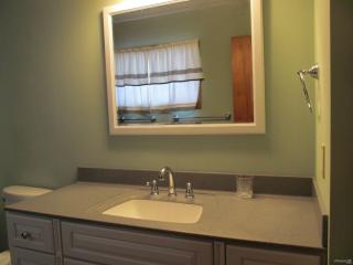 10028 Lake Rd, North East PA  16428-2836 exterior
