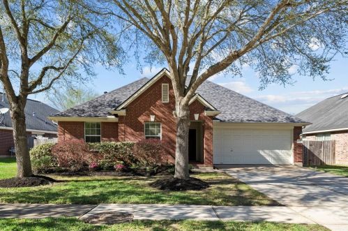 2018 Mound Lake Dr, Richmond, TX 77406-6982