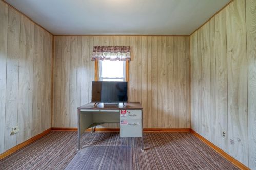 760 Blackhawk Rd, Beaver Falls PA  15010-1511 exterior