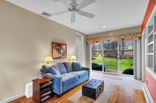 43 Walnut Ln, Northford CT  06472-1128 exterior