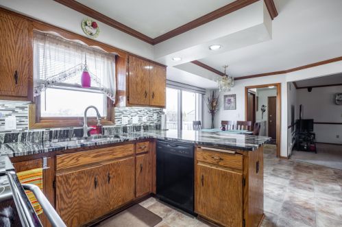 8100 Plainfield Ave, Milwaukee WI 53220-2843 exterior