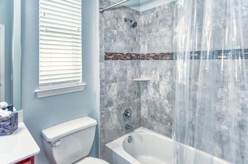 1042 Harbor Ridge Dr, Kissimmee FL  34759-6208 exterior