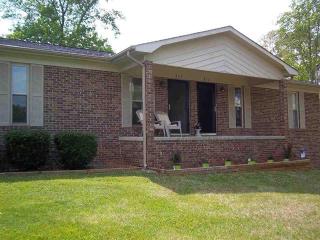 879 Lakeshore Rd, Talbott, TN 37877-8924