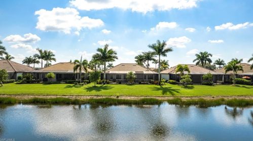 10063 Biscayne Bay Ln, Naples, FL 34120-3721