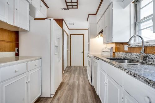 1710 Elmwood Blvd, Dallas TX  75224-1003 exterior