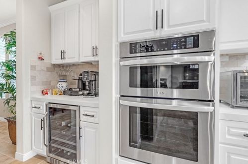 13 Via Niccolo Ct, Lake Elsinore CA  92532-0147 exterior