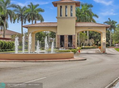 16909 33rd Ct, Hollywood FL 33027-4532 exterior