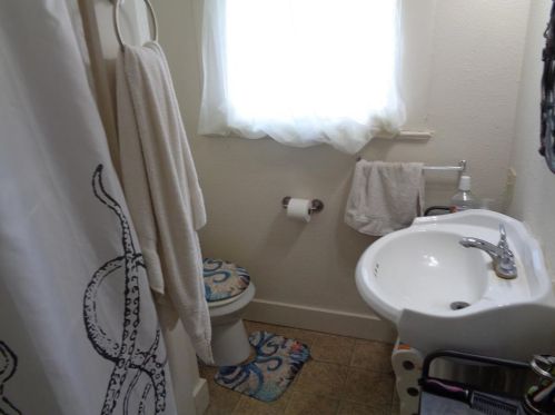 1404 26 St, Galveston TX 77550-7815 exterior