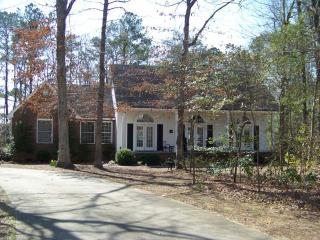 107 Armstead Ct, Moyock, NC 27958-9598