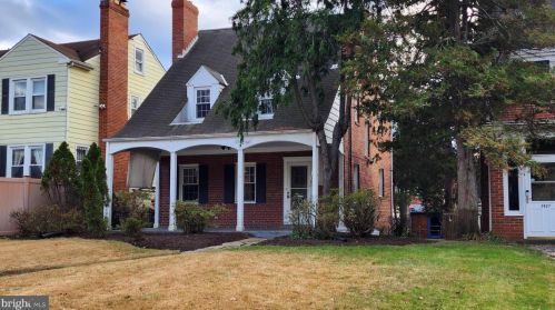 2631 Otis St, Washington, DC 20018-2927