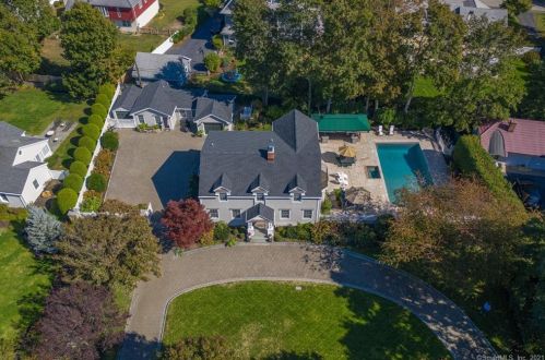170 Ocean Dr, Stamford, CT 06902-8133