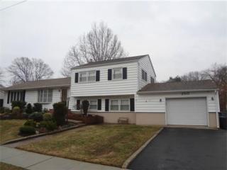 250 Madie Ave, Spotswood, NJ 08884-1123