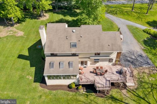 813 Marlboro Spring Rd, Kennett Sq PA  19348-1313 exterior