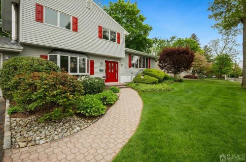 7 Allwood Rd, East Brunswick, NJ 08816-1347