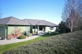 3615 Westridge Pl, Wenatchee, WA 98801-9628