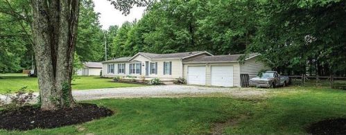 1683 Pin Oak Ln, New Harmony, OH 45176-9107